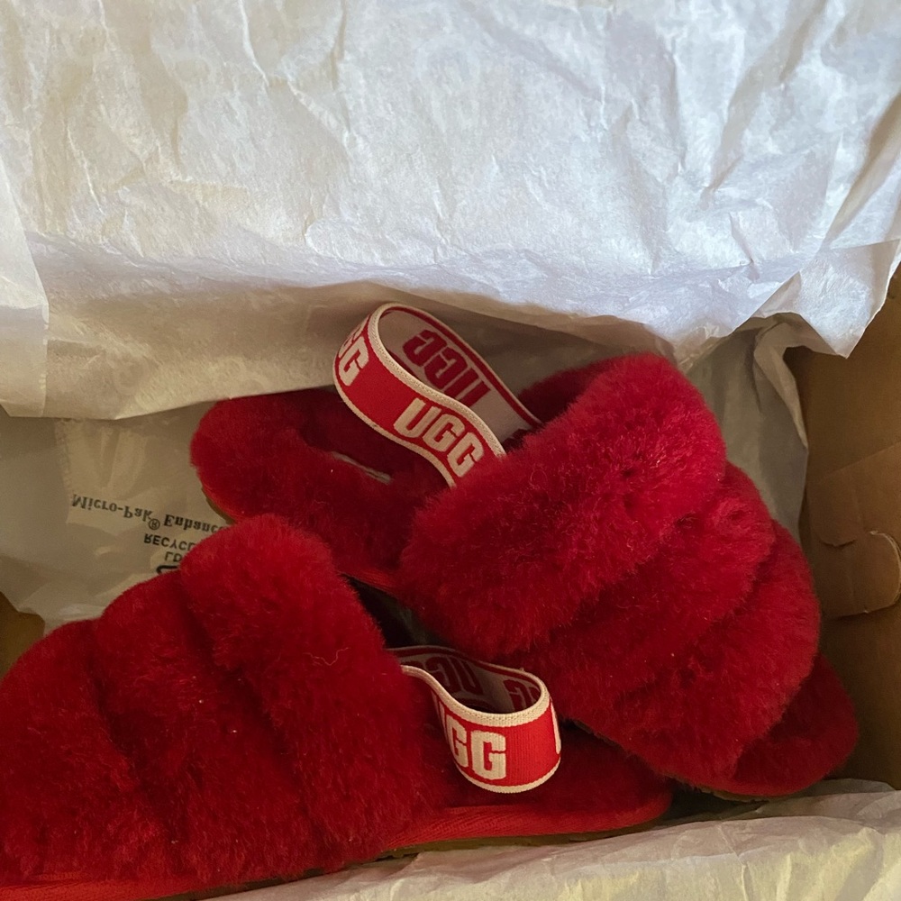 Ugg slides